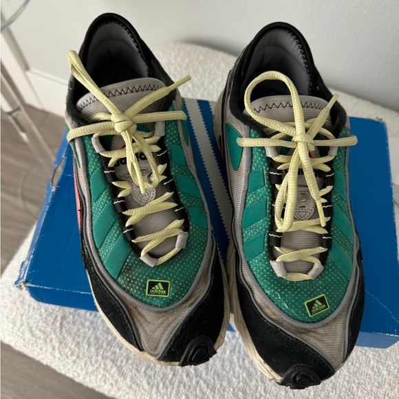 FYE 98 ‘signal core’ Adidas sneakers - Picture 5 of 7